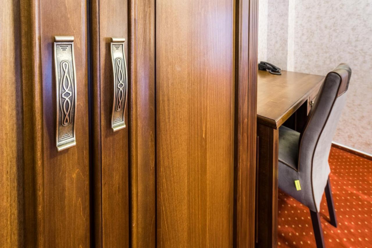 Noblesse Boutique Resort Sibiu Dış mekan fotoğraf A room divider