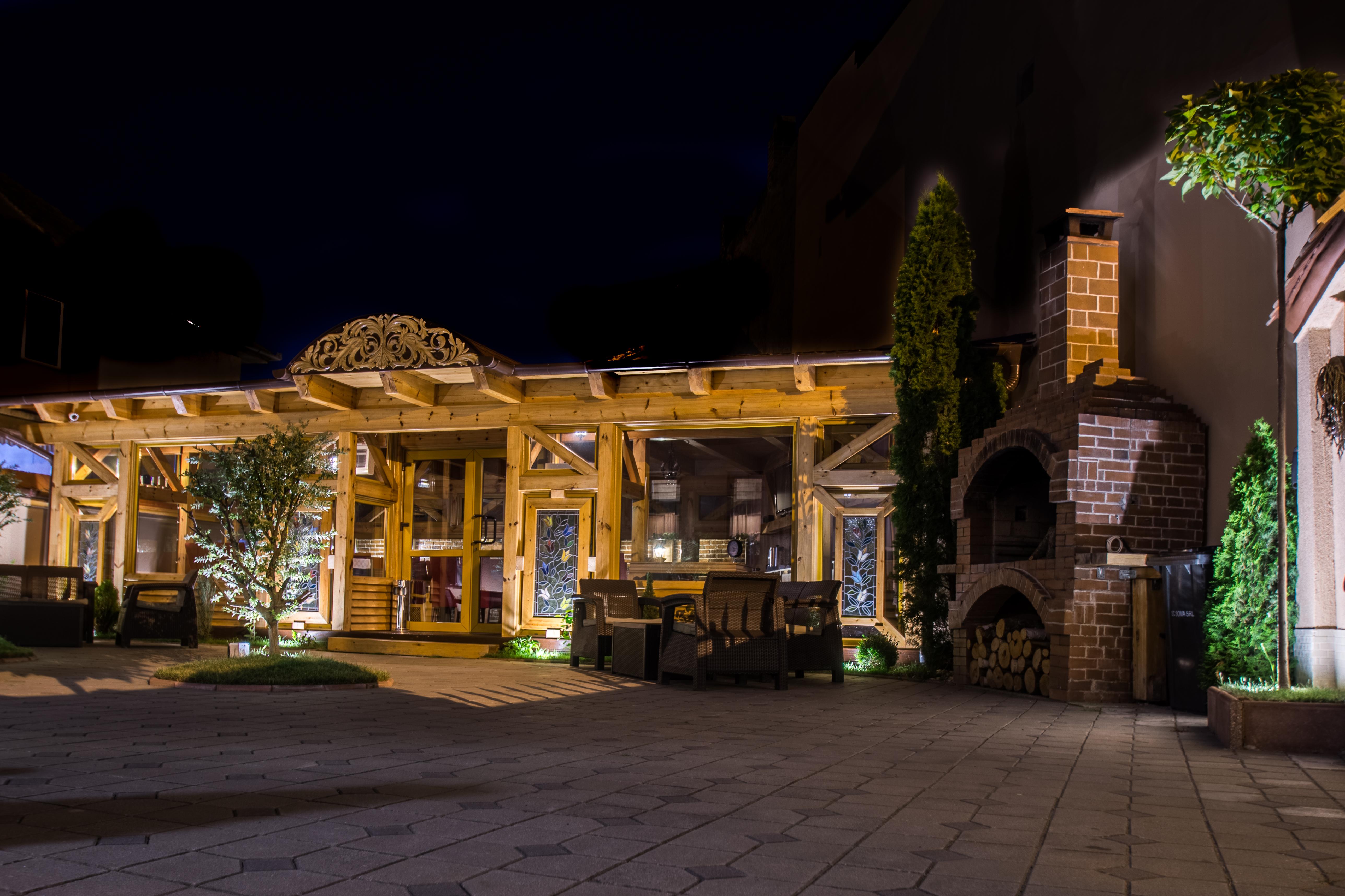 Noblesse Boutique Resort Sibiu Dış mekan fotoğraf The Pergola at the Hotel