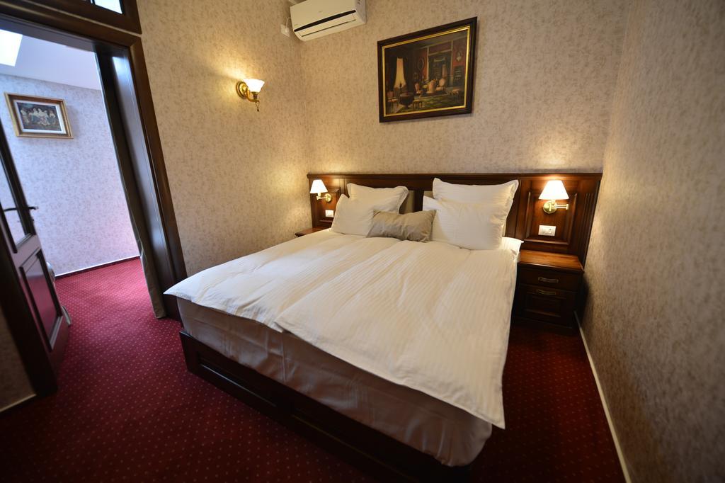 Noblesse Boutique Resort Sibiu Dış mekan fotoğraf A room at the hotel
