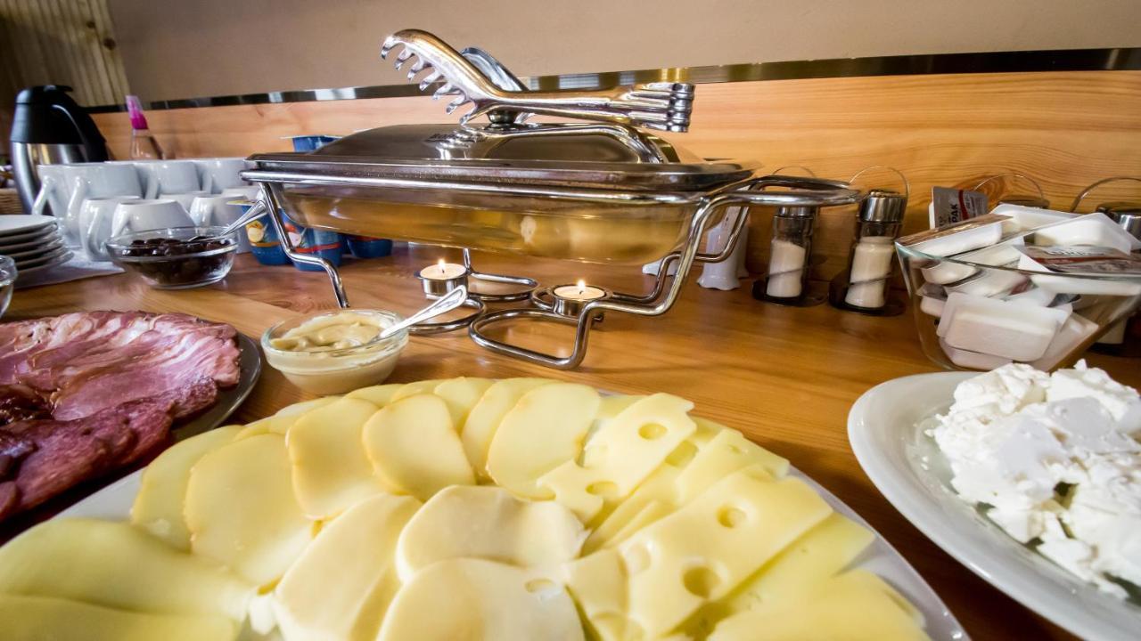 Noblesse Boutique Resort Sibiu Dış mekan fotoğraf A chafing dish
